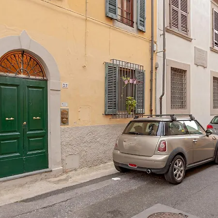 דירה Homiday- Il Nido Romantico, L'arno A Due Passi *